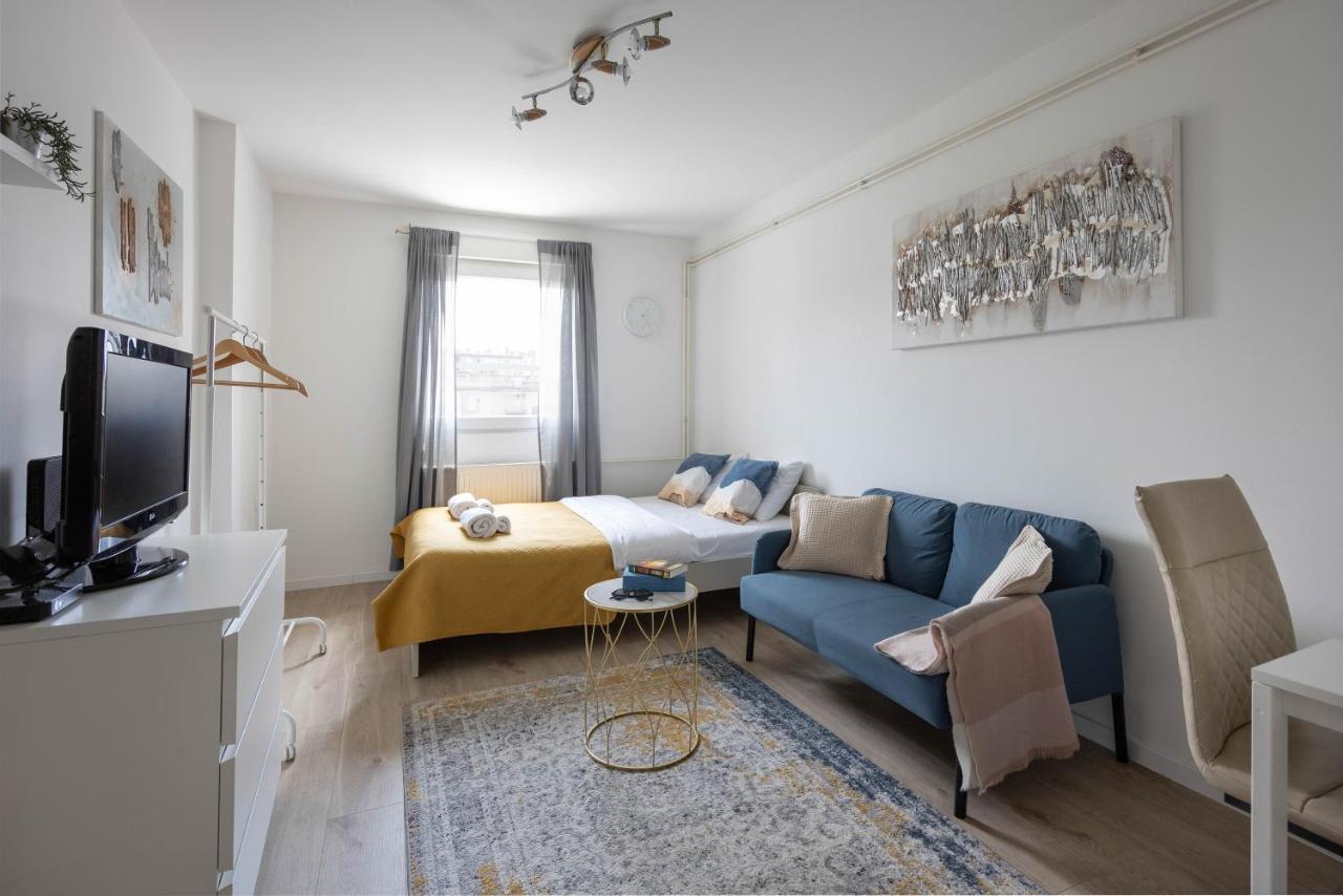 Апартаменты Bright And Modern Studio Near City Center Загреб Экстерьер фото